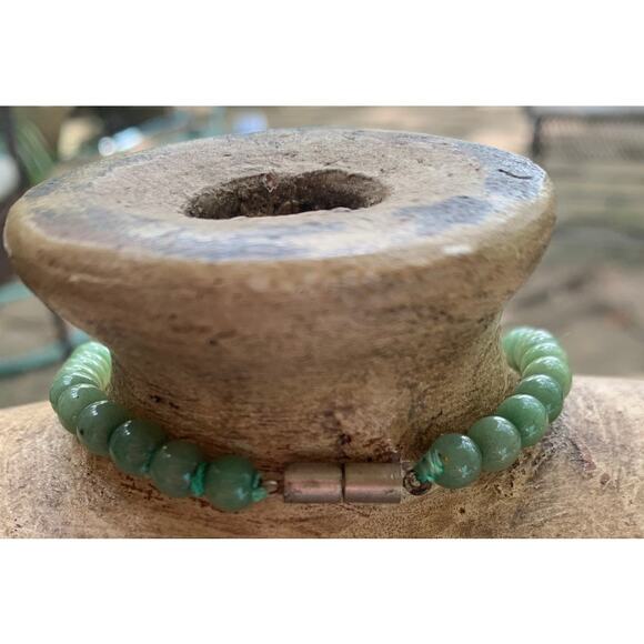 Green Aventurine Vintage Bead Necklace - Picture 5 of 5